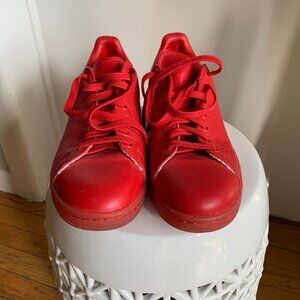 Red men’s Classic leather Adidas Stan Smiths Adicolor